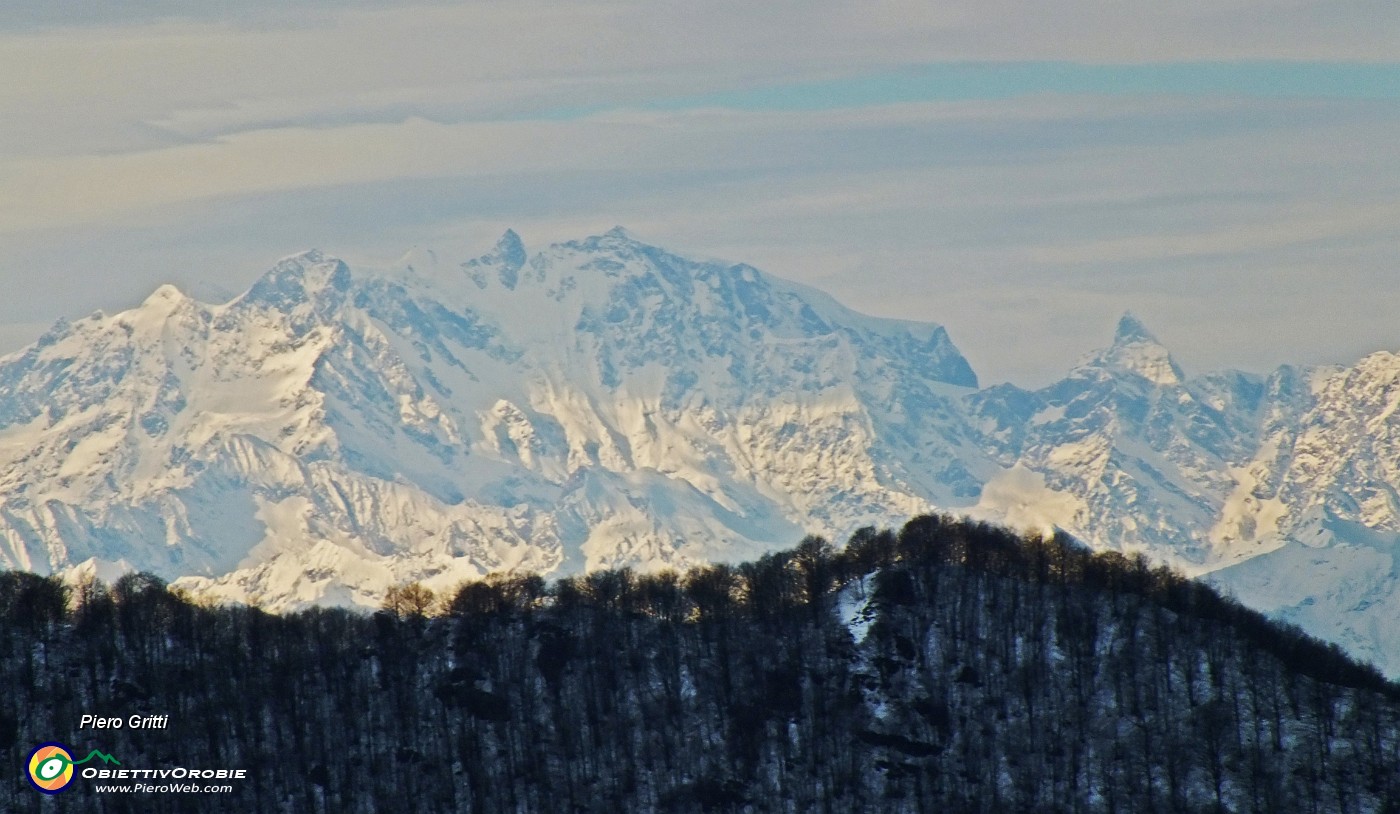 19 Zoom in Monte Rosa e Cervino.JPG